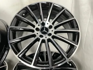 ORIGINAL MERCEDES AMG 19 ZOLL C-KLASSE FELGEN W205 S205 C205 A205 BICOLOR SCHWARZ HOCHGLANZ A2054011300 + A2054011400 MIT NEUEN GOODYEAR ALLWETTERREIFEN UND SCHWARZEN RDKS - Bild 2